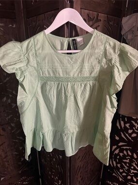 Divided Light Green Ruffled Sleeve Cotton Blouse